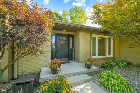 613 Grand Mesa Court Indianapolis IN 46217