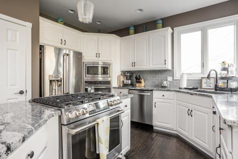 9904 Oak Ridge Drive Zionsville IN 46077