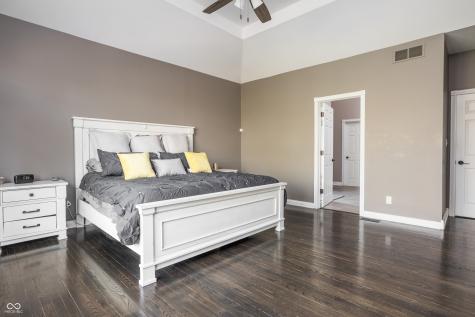 9904 Oak Ridge Drive Zionsville IN 46077