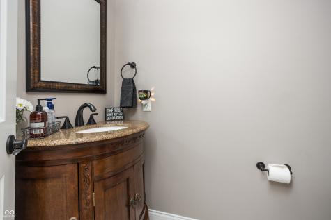 9904 Oak Ridge Drive Zionsville IN 46077
