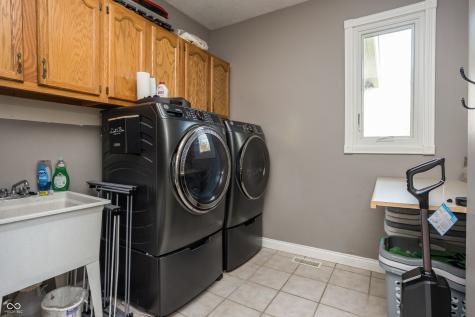 9904 Oak Ridge Drive Zionsville IN 46077
