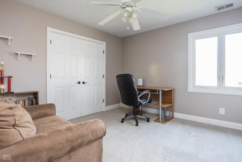 9904 Oak Ridge Drive Zionsville IN 46077