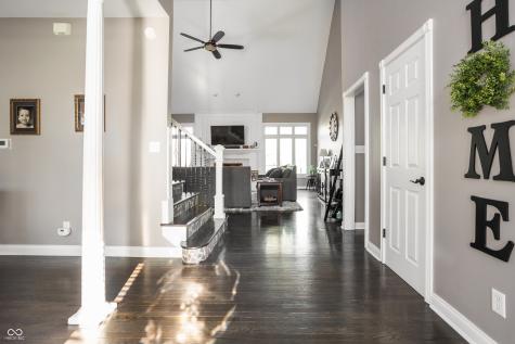 9904 Oak Ridge Drive Zionsville IN 46077