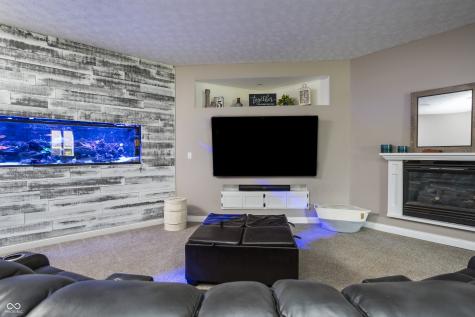 9904 Oak Ridge Drive Zionsville IN 46077