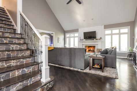 9904 Oak Ridge Drive Zionsville IN 46077