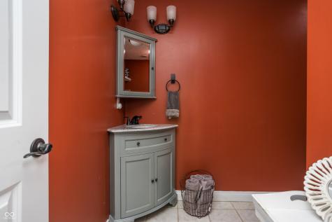 9904 Oak Ridge Drive Zionsville IN 46077