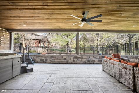 9904 Oak Ridge Drive Zionsville IN 46077