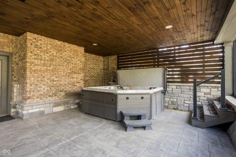 9904 Oak Ridge Drive Zionsville IN 46077
