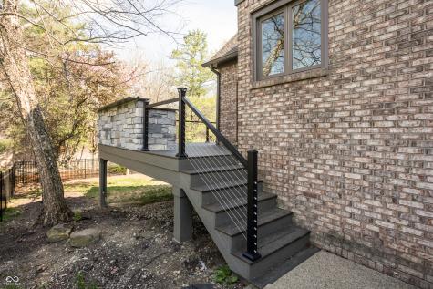 9904 Oak Ridge Drive Zionsville IN 46077