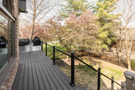 9904 Oak Ridge Drive Zionsville IN 46077