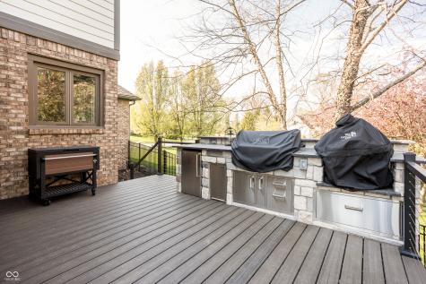 9904 Oak Ridge Drive Zionsville IN 46077