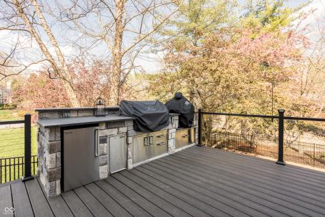 9904 Oak Ridge Drive Zionsville IN 46077