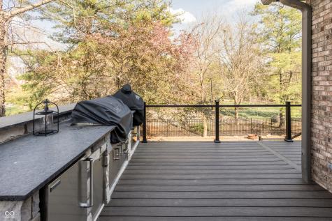 9904 Oak Ridge Drive Zionsville IN 46077
