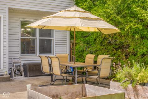2137 Shiloh Drive Columbus IN 47203