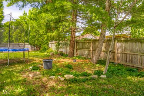 2137 Shiloh Drive Columbus IN 47203