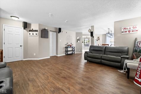 5537 Front Point Court Indianapolis IN 46237