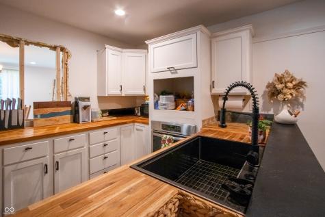 8563 N Lick Creek Road Morgantown IN 46160