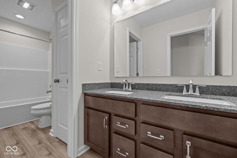 10543 Banyan Wood Court Indianapolis IN 46239