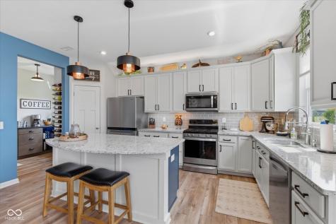 1427 Oak Lake Lane Brownsburg IN 46112