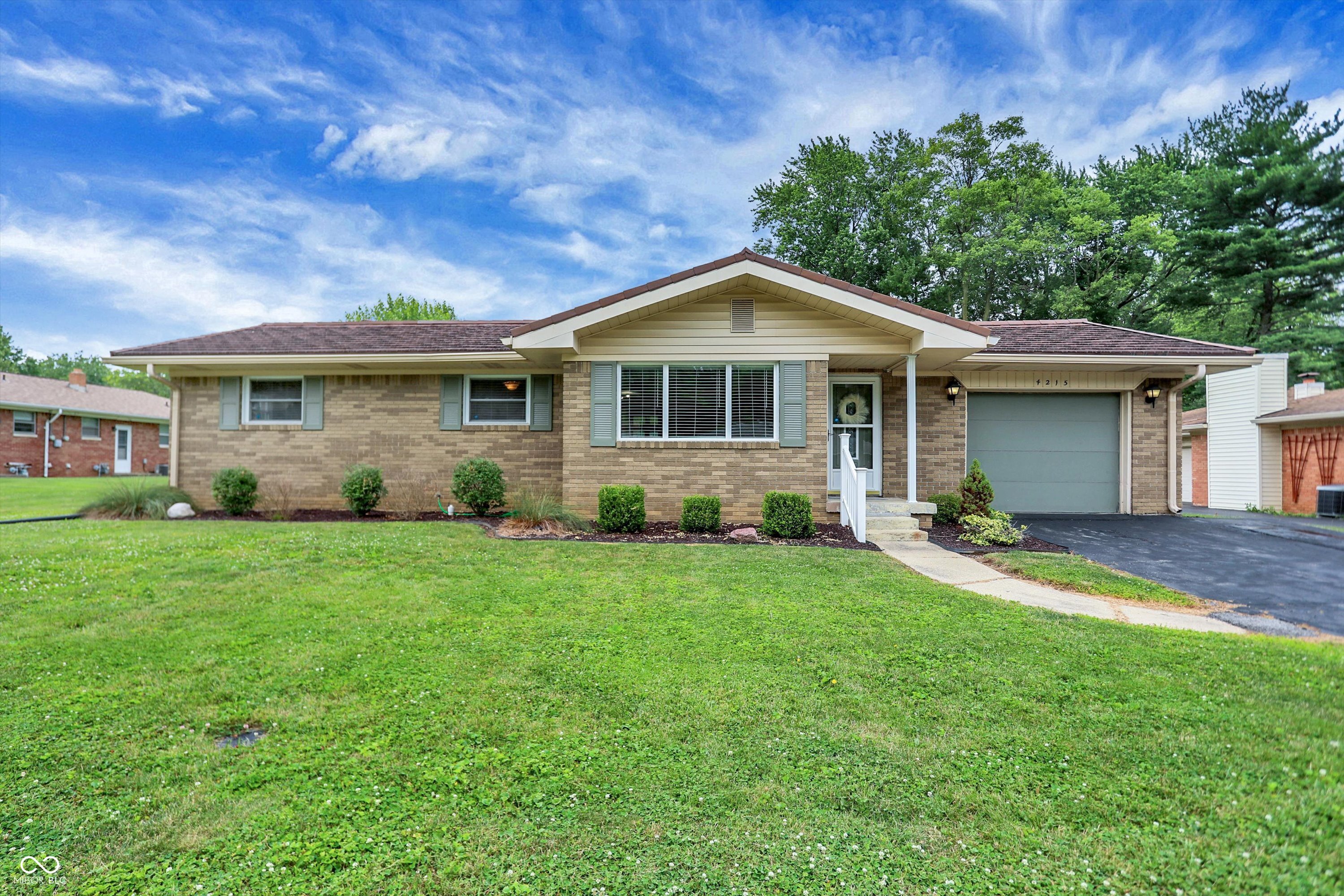 4215 S Walcott Street Indianapolis IN 46227