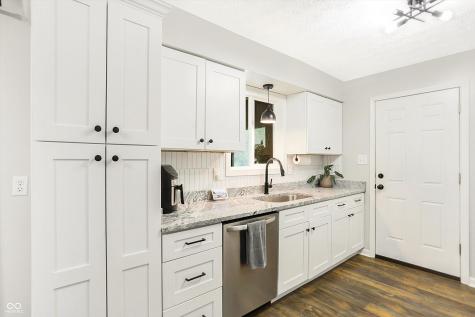 4215 S Walcott Street Indianapolis IN 46227
