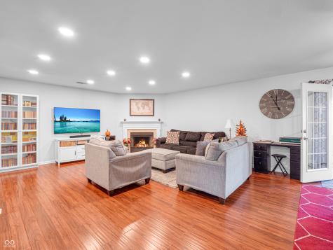 6334 Jakes Place Indianapolis IN 46237