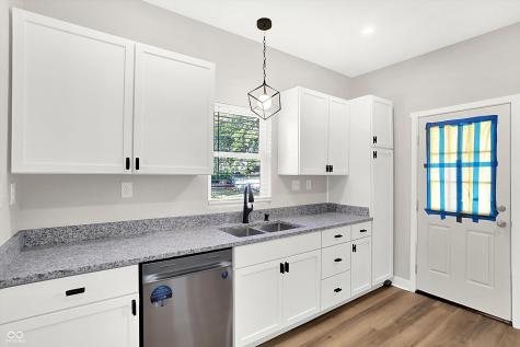 853 N 12th Street Elwood IN 46036