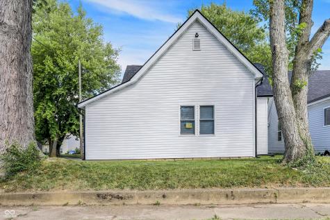 853 N 12th Street Elwood IN 46036