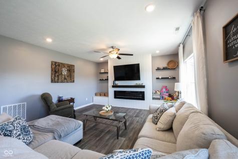 530 Shallowroot Lane Sheridan IN 46069