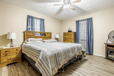 204 S Front Street Thorntown IN 46071
