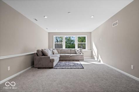 6037 Shallow Creek Lane Indianapolis IN 46237