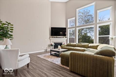 6037 Shallow Creek Lane Indianapolis IN 46237