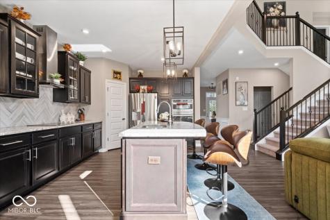 6037 Shallow Creek Lane Indianapolis IN 46237