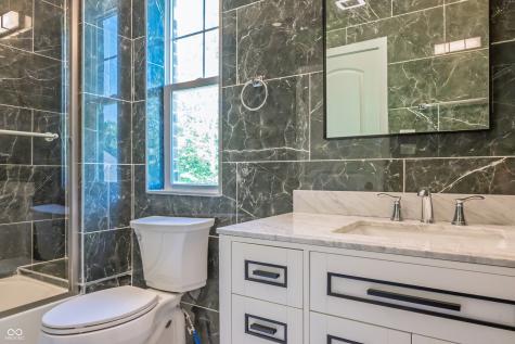 372 Foxboro Drive Avon IN 46123