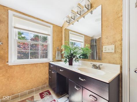 113 Orchard Lane Anderson IN 46011