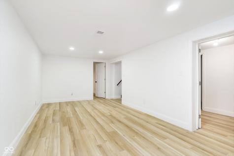 112 S 13th Avenue Beech Grove IN 46107