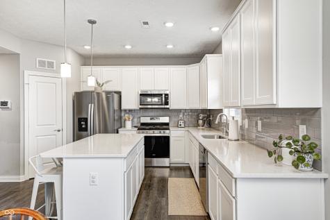 33 N Highland Knoll Way Bargersville IN 46106