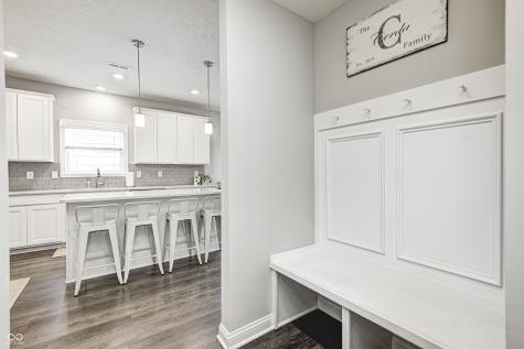 33 N Highland Knoll Way Bargersville IN 46106