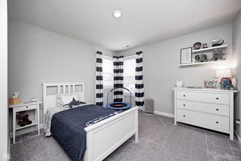 33 N Highland Knoll Way Bargersville IN 46106