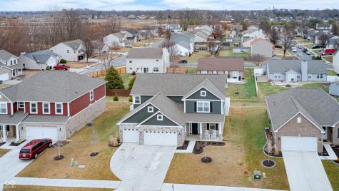 33 N Highland Knoll Way Bargersville IN 46106