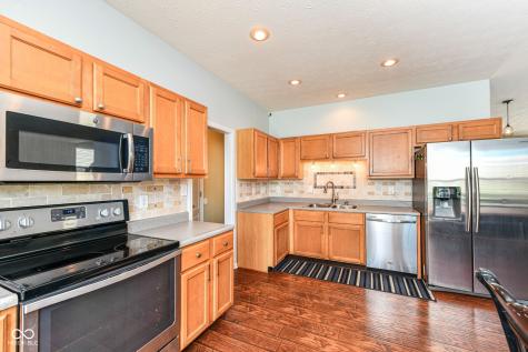 2020 Treving Drive Cicero IN 46034