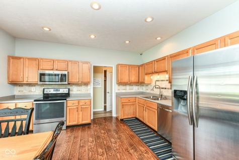 2020 Treving Drive Cicero IN 46034