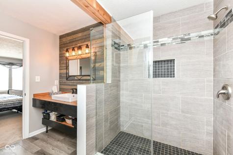2020 Treving Drive Cicero IN 46034