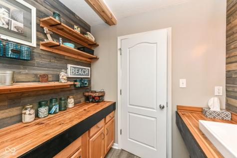 2020 Treving Drive Cicero IN 46034