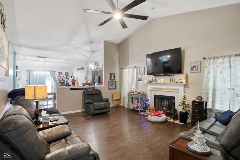 1073 Central Park Boulevard S Greenwood IN 46143