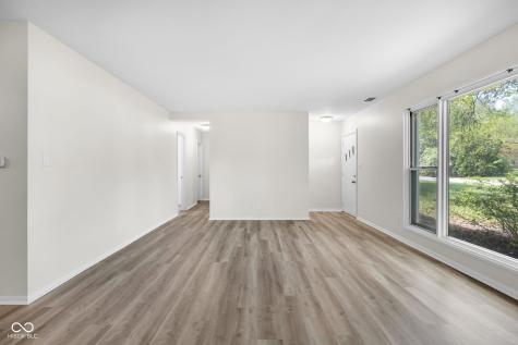 7149 Buick Drive Indianapolis IN 46214