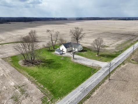 18755 E County Road 750 N Hope IN 47246