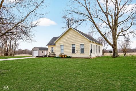 18755 E County Road 750 N Hope IN 47246