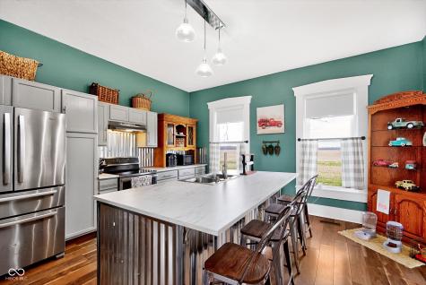 18755 E County Road 750 N Hope IN 47246