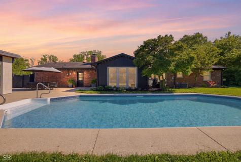 5016 E 65th Street Indianapolis IN 46220